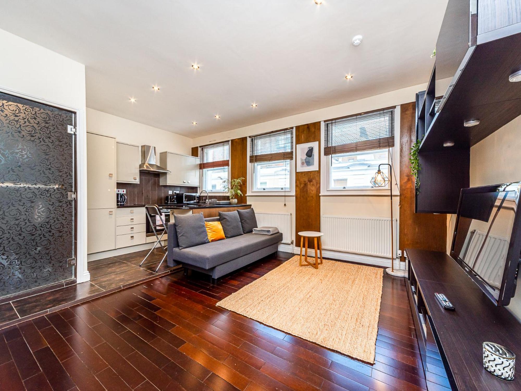 Pass The Keys West End Apartment Near Tottenham Court Road London Exterior photo